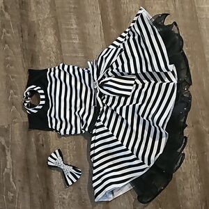 Weissman medium child jazz costume